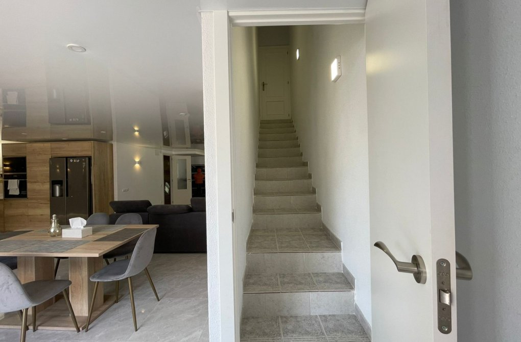 Resale - house - Orihuela Costa - Los Altos
