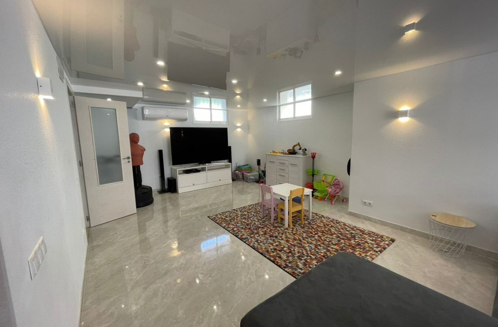 Resale - house - Orihuela Costa - Los Altos