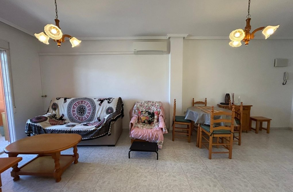 Reventa - Apartamento - Torrevieja - Playa del cura