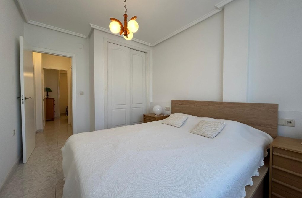 Reventa - Apartamento - Torrevieja - Playa del cura