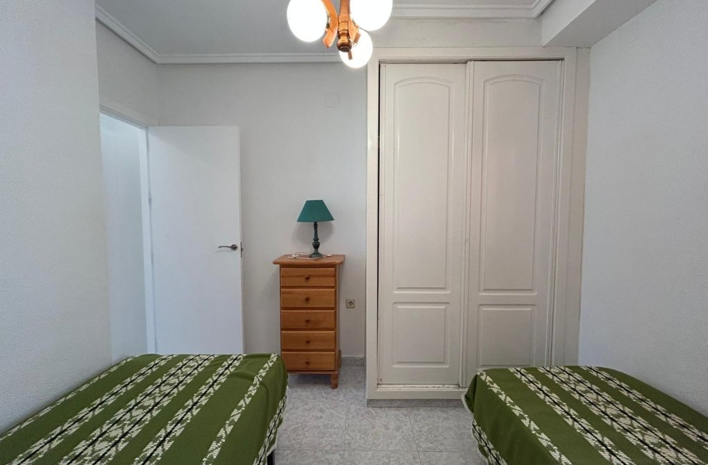 Reventa - Apartamento - Torrevieja - Playa del cura