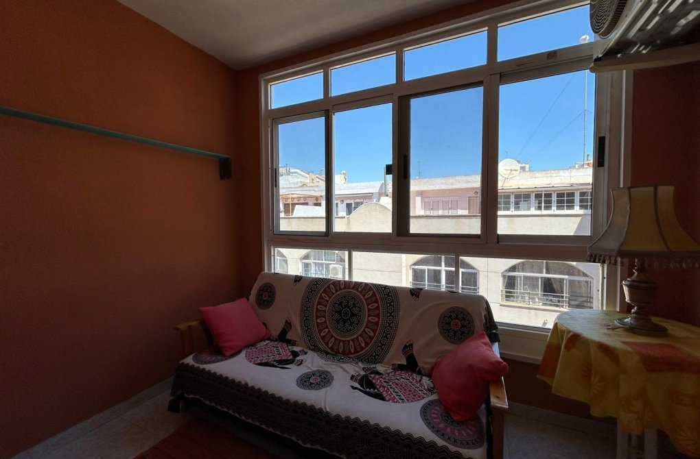 Reventa - Apartamento - Torrevieja - Playa del cura