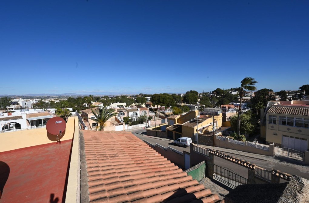 Resale - Casa - Torrevieja - Los balcones