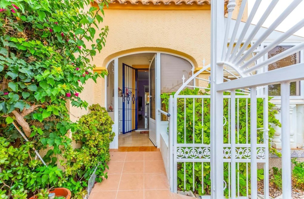 Reventa - Chalet - Orihuela Costa - La Zenia- Orihuela costa