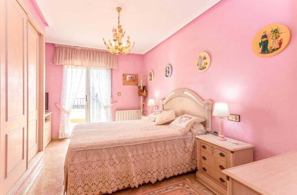 Reventa - Chalet - Orihuela Costa - La Zenia- Orihuela costa