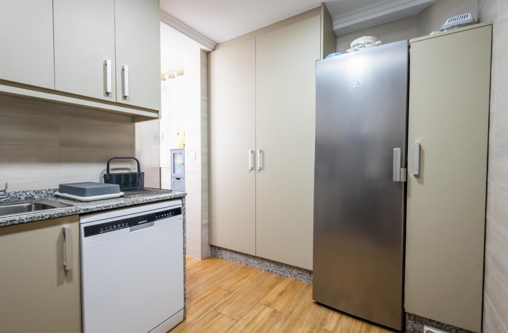Rynek wtórny - Apartament - Torrevieja - Playa del Acequión