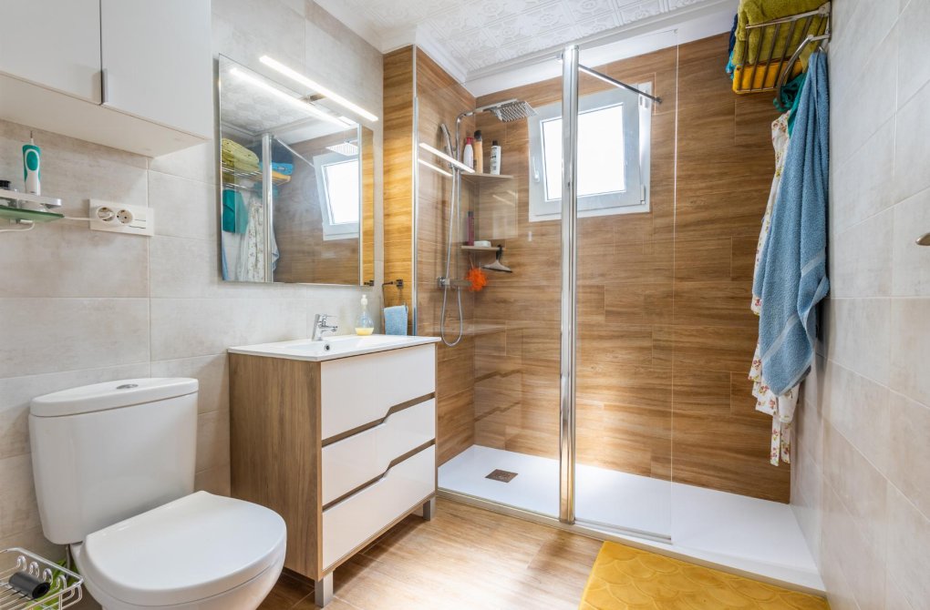 Rynek wtórny - Apartament - Torrevieja - Playa del Acequión