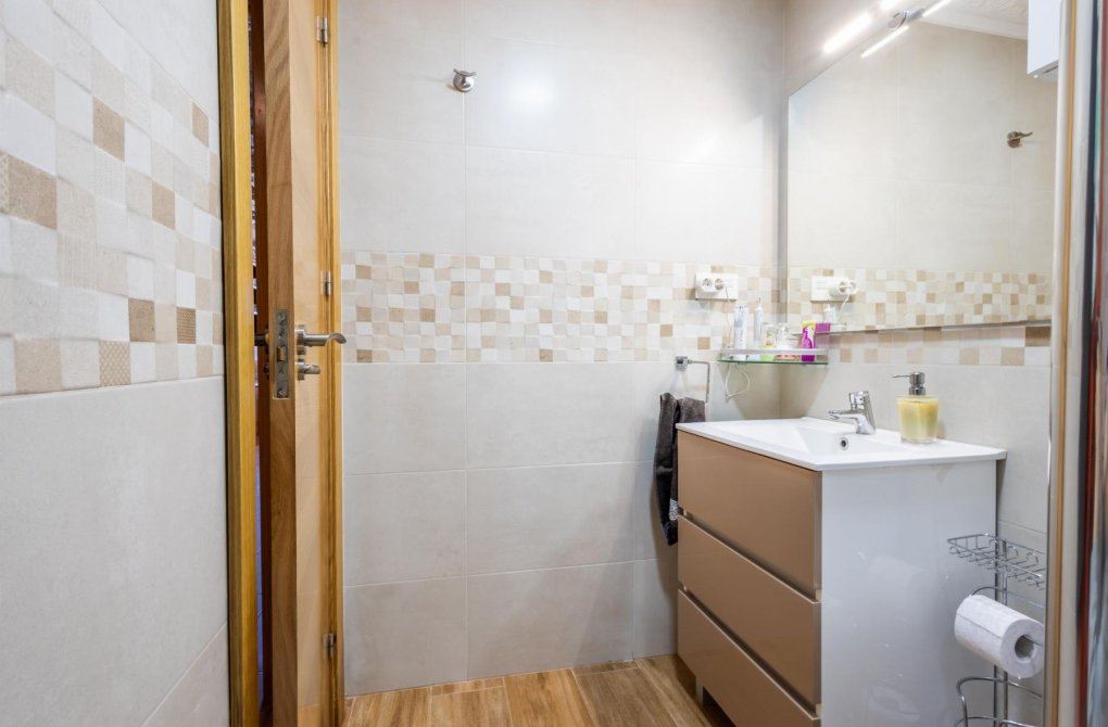 Rynek wtórny - Apartament - Torrevieja - Playa del Acequión