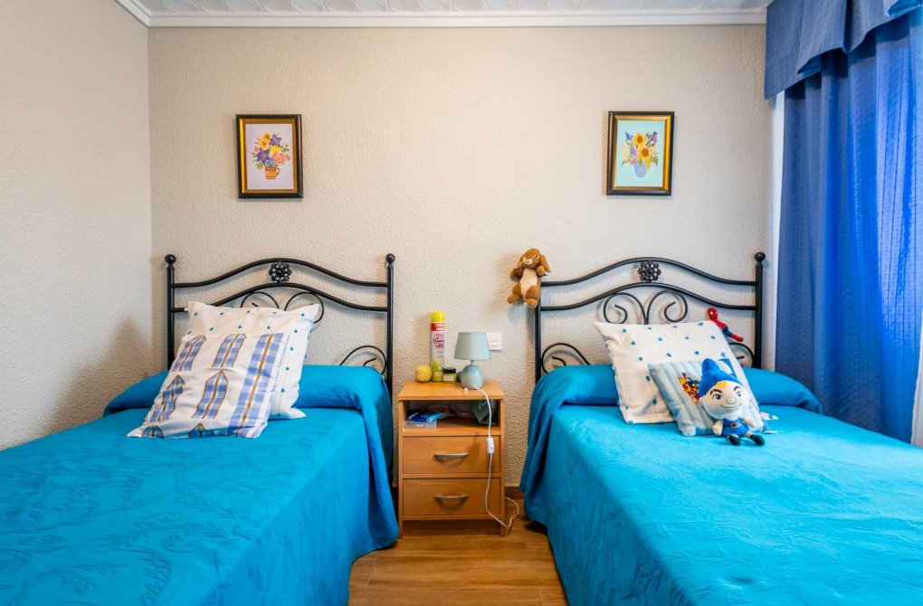 Rynek wtórny - Apartament - Torrevieja - Playa del Acequión