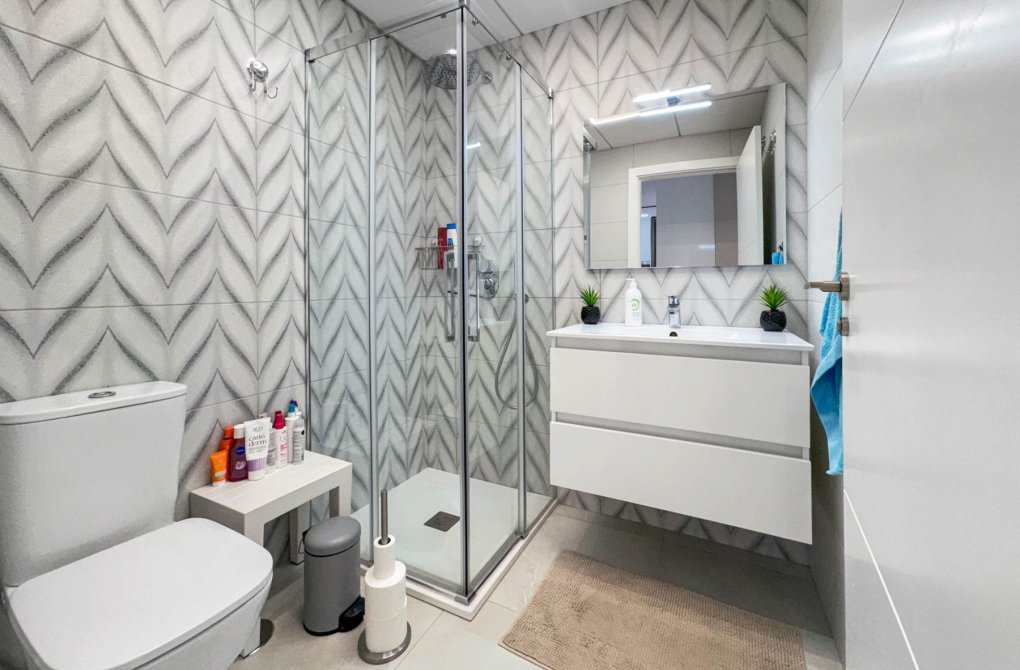 Resale - Apartment - Top Floor Apartment - Torrevieja - torrevieja