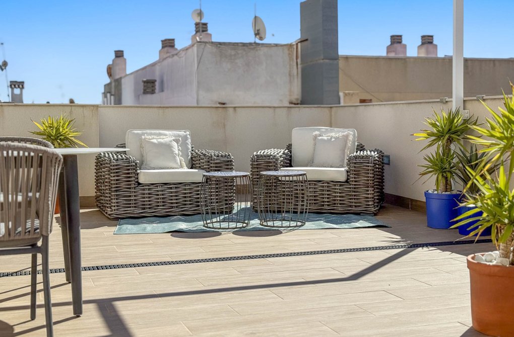 Resale - Apartment - Top Floor Apartment - Torrevieja - torrevieja