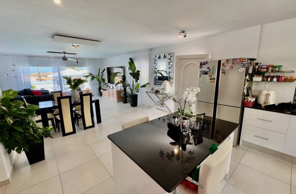 Resale - Villa - Ciudad Quesada