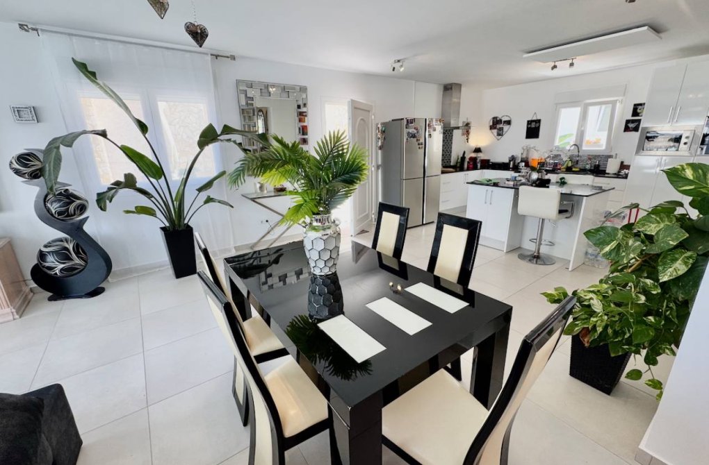 Resale - Villa - Ciudad Quesada