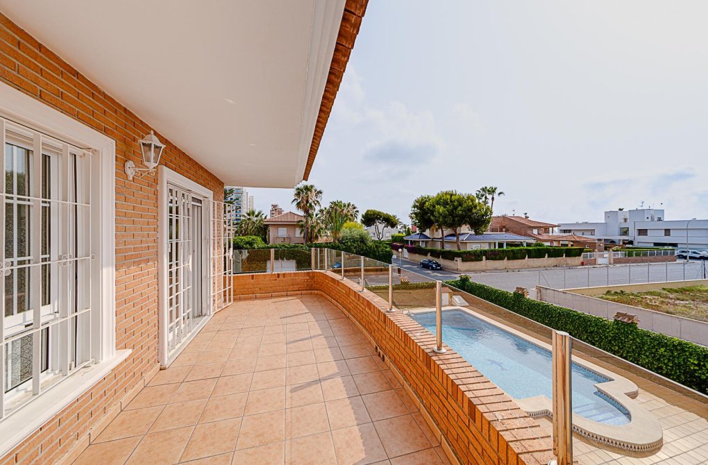 Rynek wtórny - Szalet - Torrevieja - La veleta