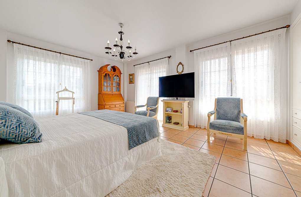 Rynek wtórny - Szalet - Torrevieja - La veleta