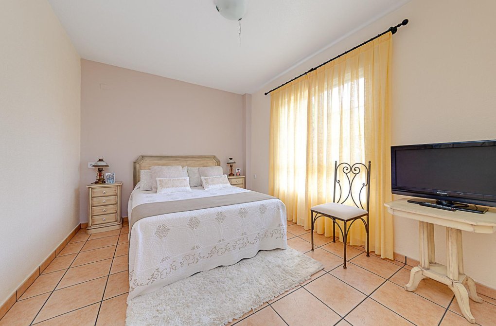 Rynek wtórny - Szalet - Torrevieja - La veleta