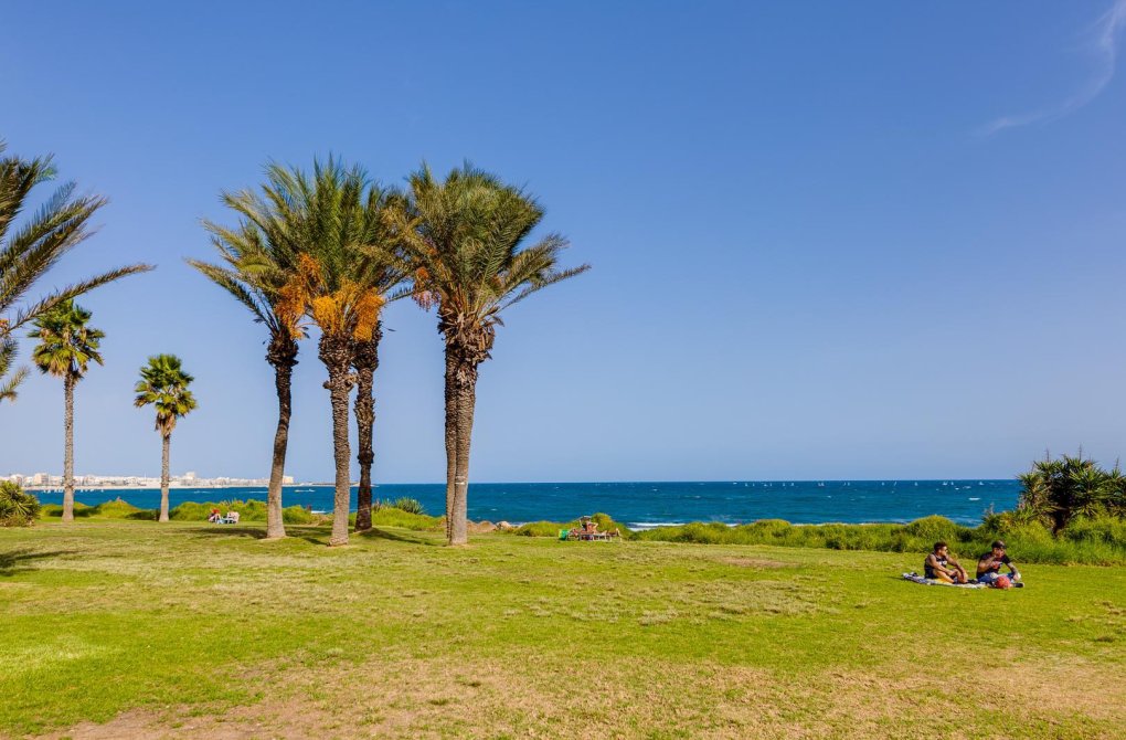 Rynek wtórny - Szalet - Torrevieja - La veleta