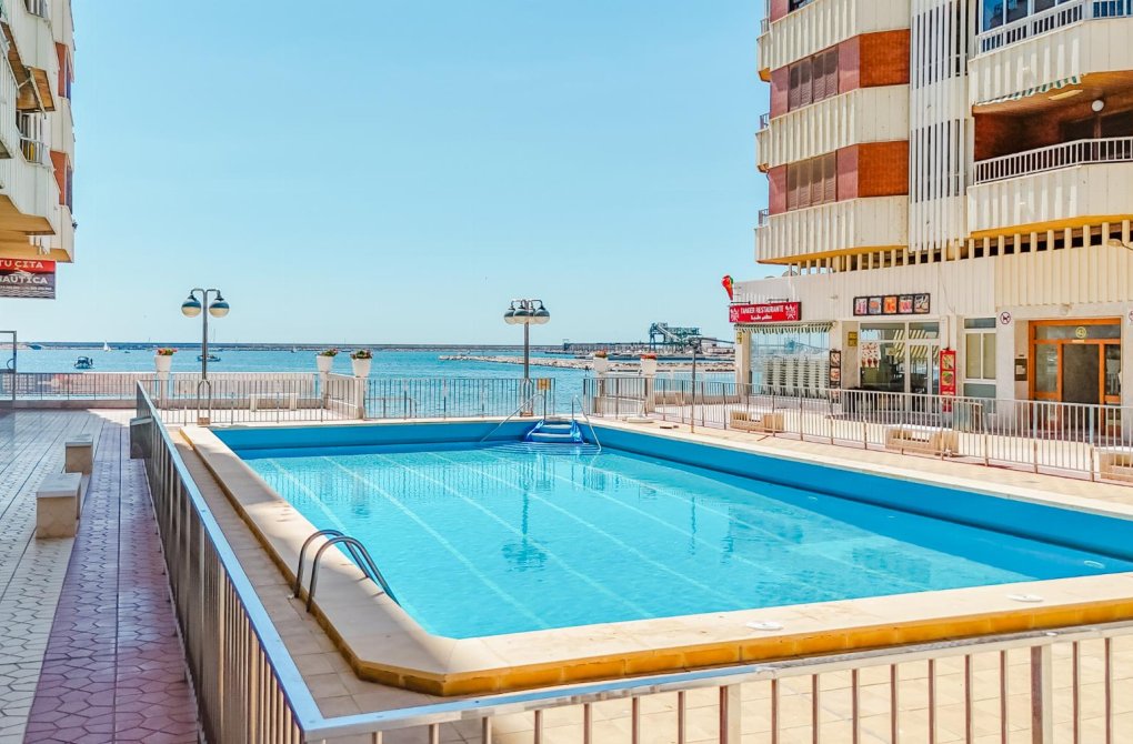 Вторичное жилье - Апартаменты - Torrevieja - Playa de La Acequion