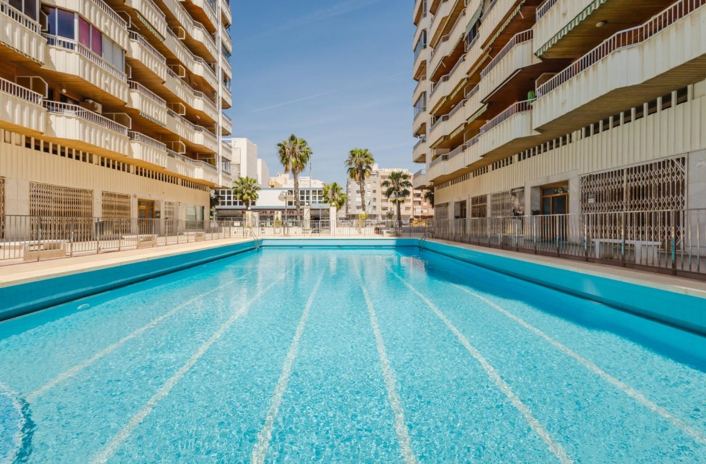 Вторичное жилье - Апартаменты - Torrevieja - Playa de La Acequion