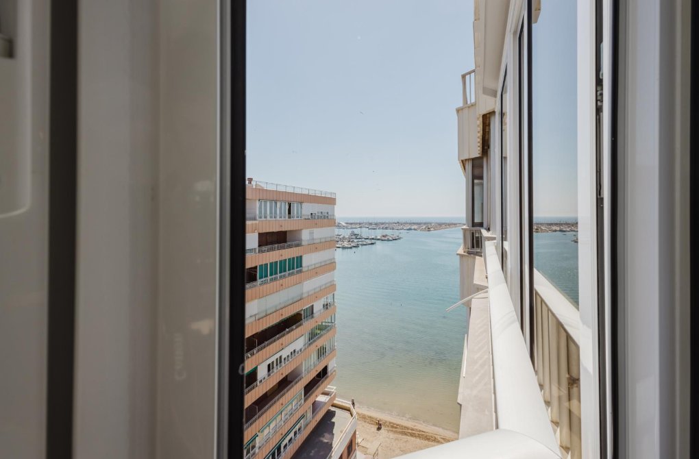 Вторичное жилье - Апартаменты - Torrevieja - Playa de La Acequion