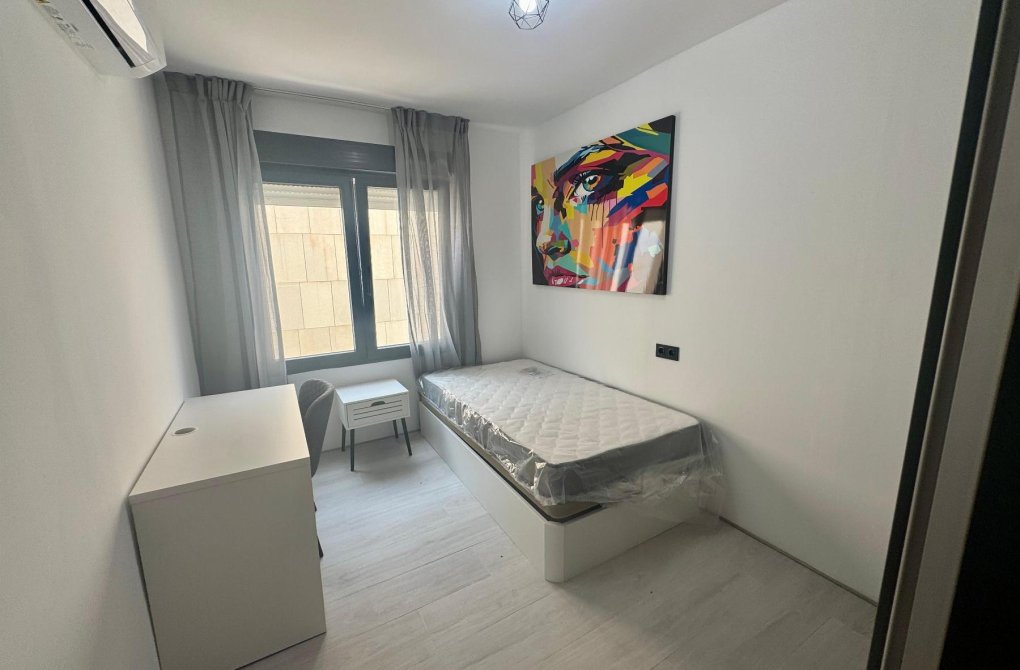 Reventa - Apartamento - Torrevieja - CLUB NAUTICO TORREVIEJA