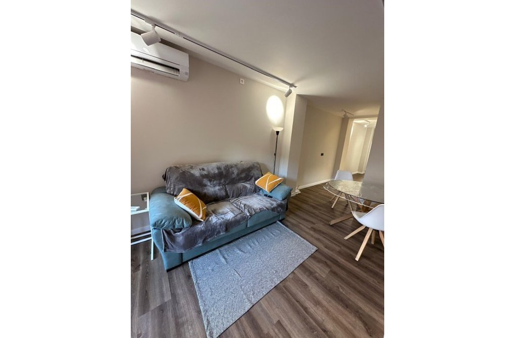 Rynek wtórny - Apartament - Torrevieja - Paseo maritimo