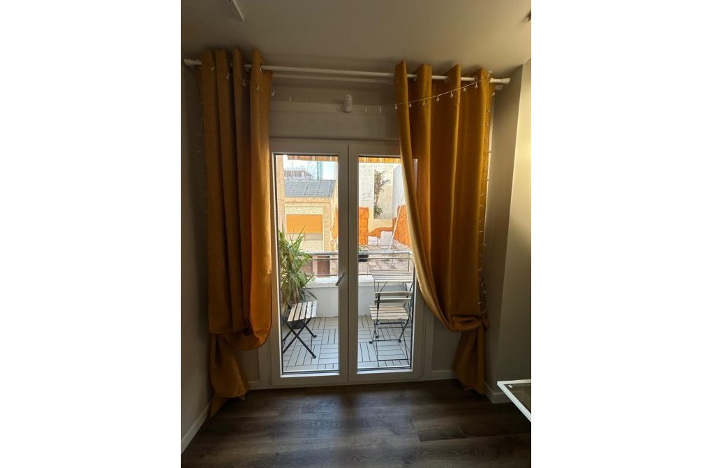 Rynek wtórny - Apartament - Torrevieja - Paseo maritimo