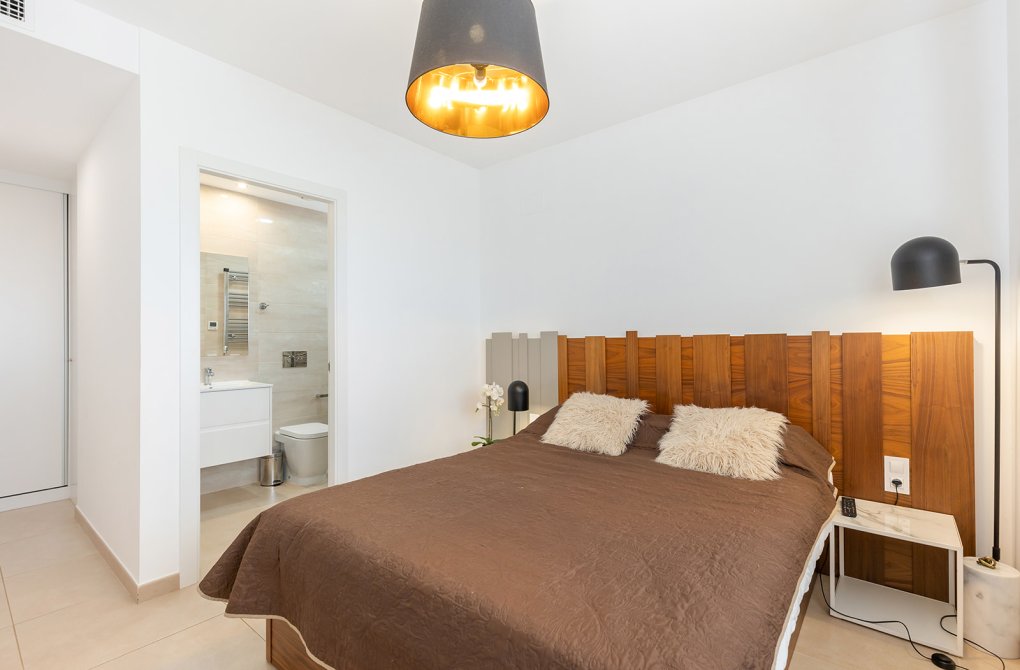 Resale - Apartment - Orihuela Costa - Villamartin