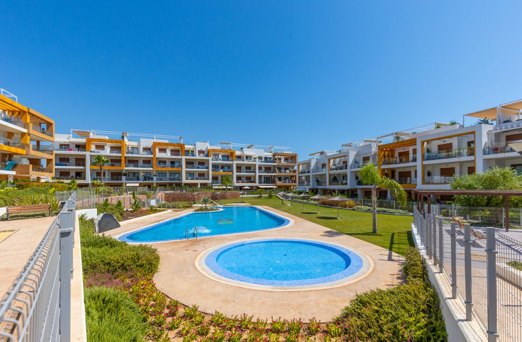 Resale - Apartment - Orihuela Costa - Villamartin
