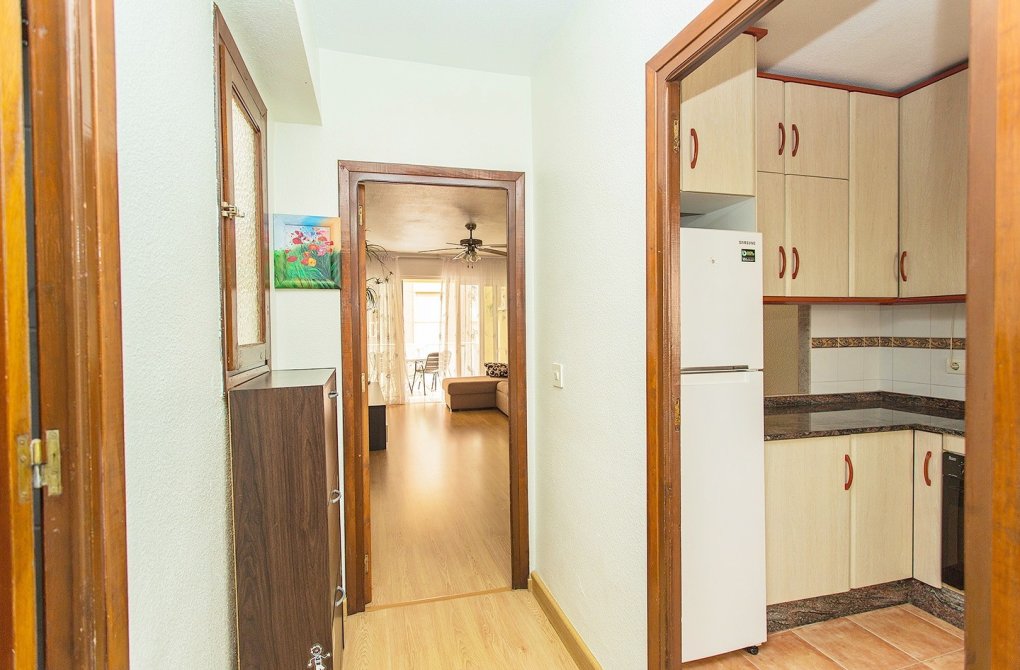 Resale - Apartment - Torrevieja - Playa del cura