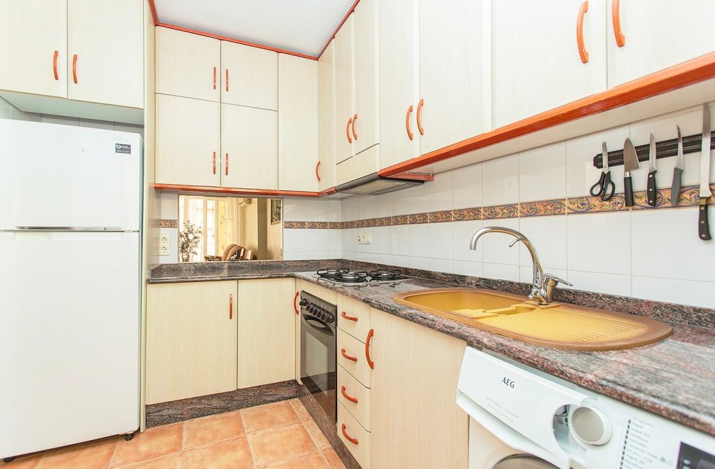 Resale - Apartment - Torrevieja - Playa del cura