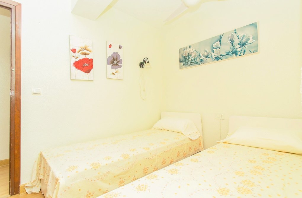 Resale - Apartment - Torrevieja - Playa del cura