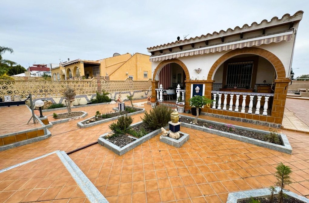 Вторичное жилье - Villa - Torrevieja - San luis