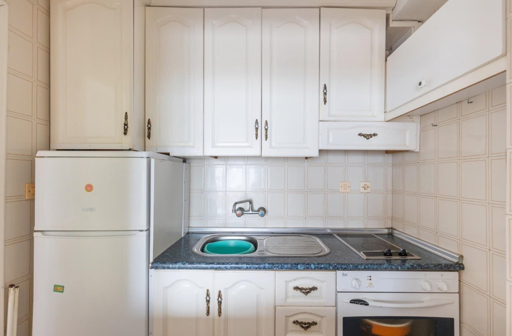 Resale - Apartment - Torrevieja - Cabo cervera