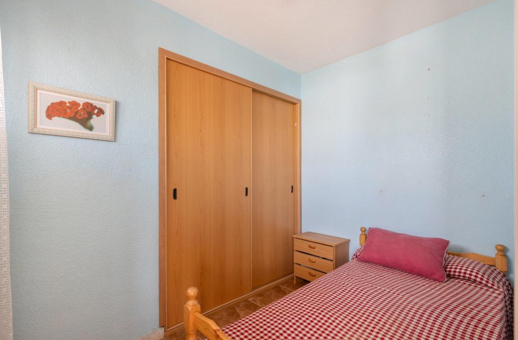 Resale - Apartment - Torrevieja - Cabo cervera