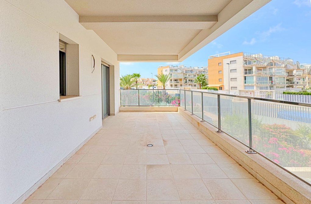 Resale - Apartment - Orihuela Costa - Villamartin