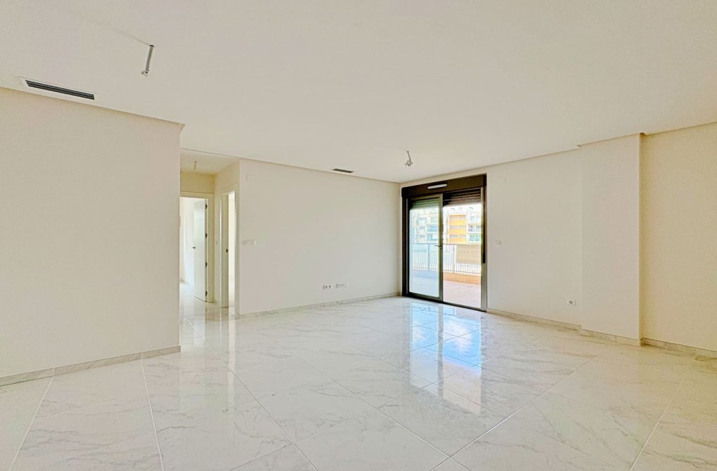 Resale - Apartment - Orihuela Costa - Villamartin