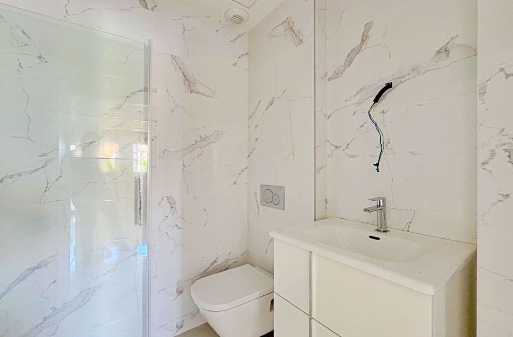 Resale - Apartment - Orihuela Costa - Villamartin