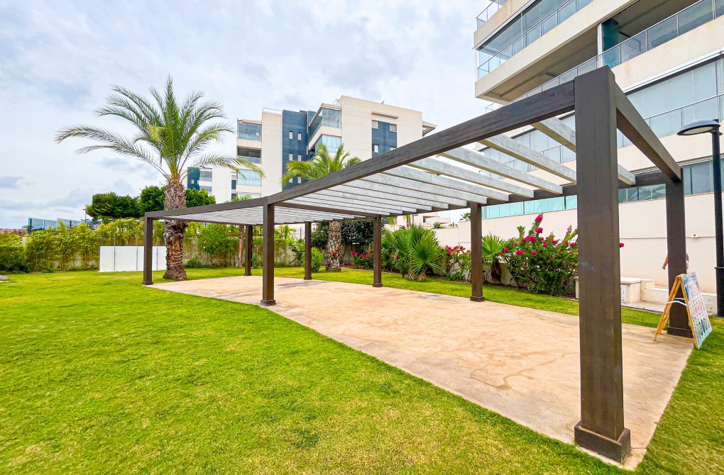 Resale - Apartment - Orihuela Costa - Villamartin