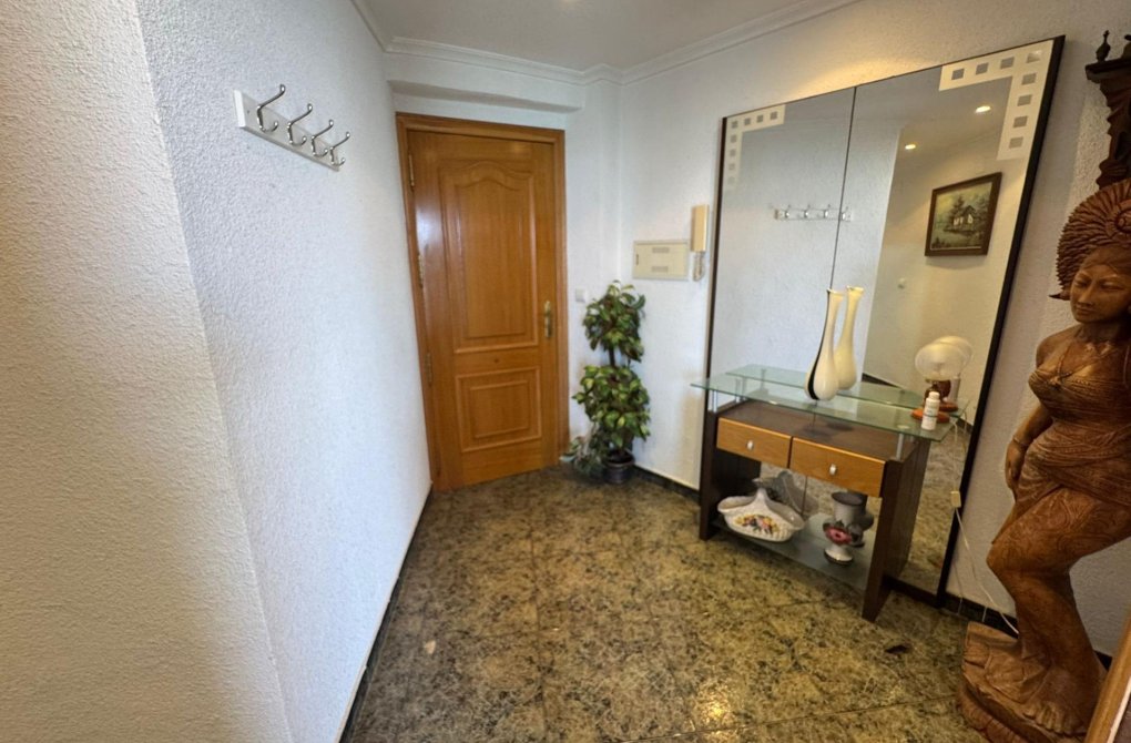 Rynek wtórny - Apartament - Torrevieja - Acequion