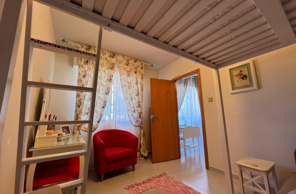 Вторичное жилье - Квартира - Torrevieja - Torreblanca