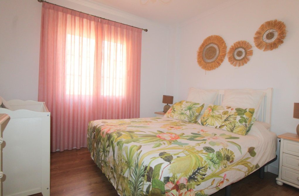Resale - Apartment - Torrevieja - La veleta