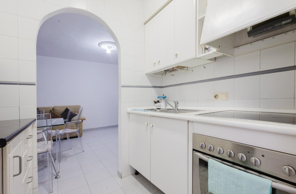 Resale - Apartment - Torrevieja - Acequion