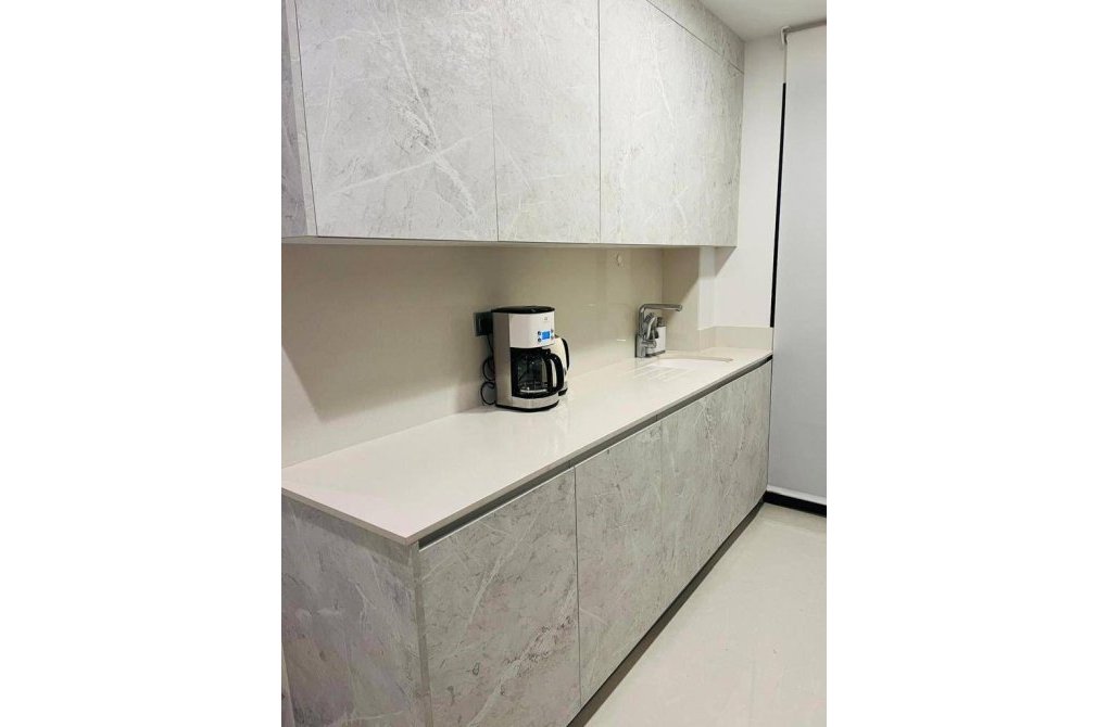 Resale - Apartment - Torrevieja - Estacion de autobuses