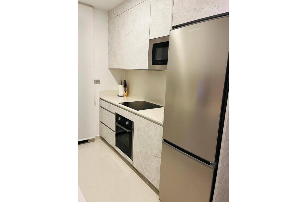 Resale - Apartment - Torrevieja - Estacion de autobuses