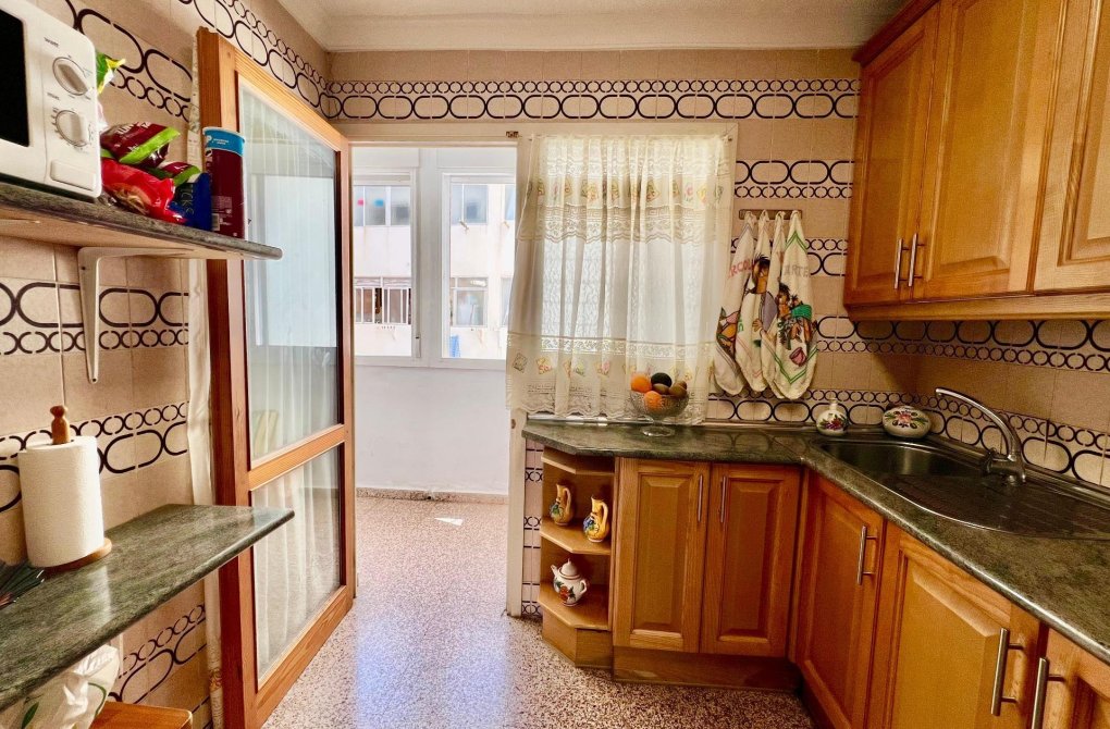 Resale - Apartment - Torrevieja - La Mata