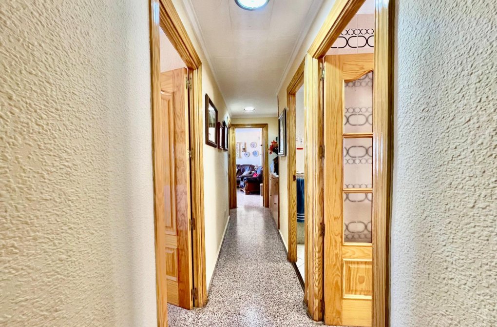 Resale - Apartment - Torrevieja - La Mata