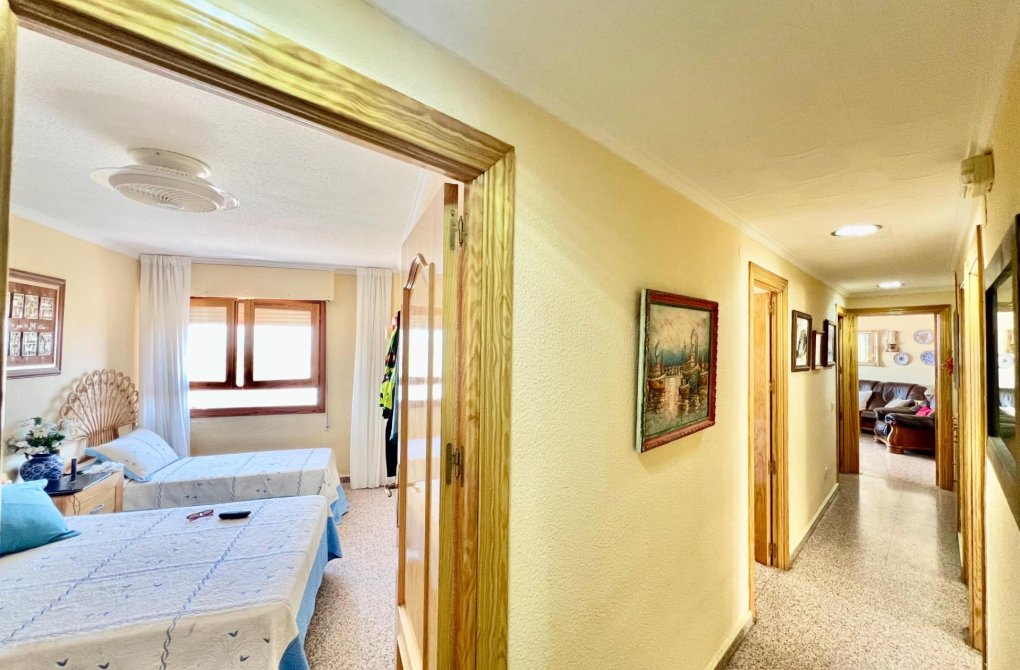 Resale - Apartment - Torrevieja - La Mata