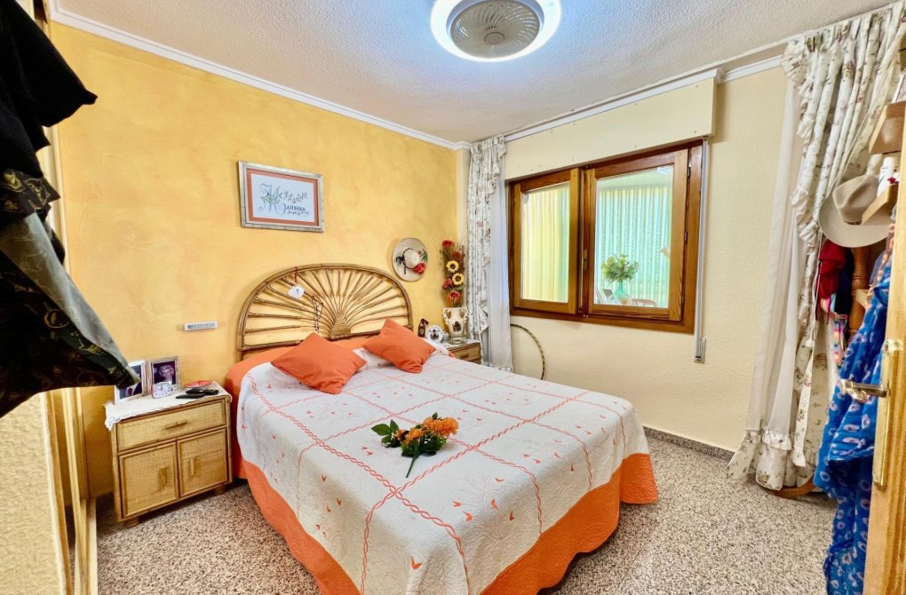 Resale - Apartment - Torrevieja - La Mata