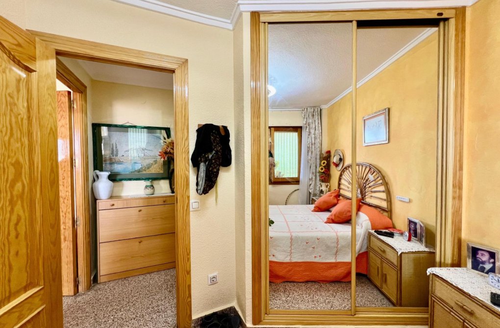 Resale - Apartment - Torrevieja - La Mata